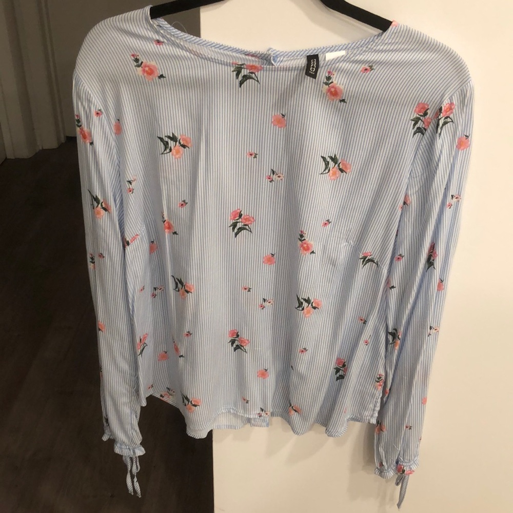 H&M summer floral top
